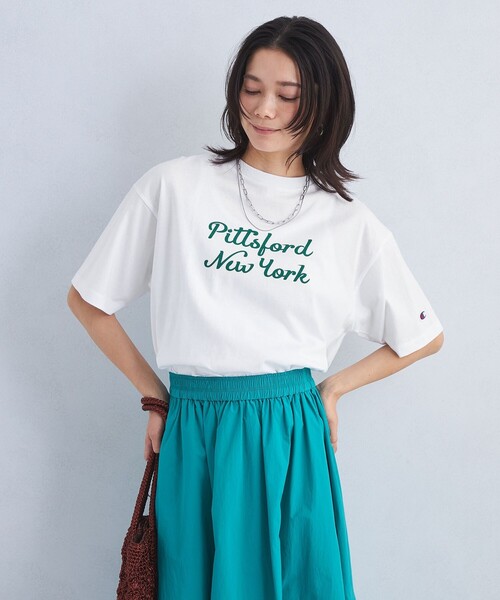 Champion（チャンピオン）の「【別注】＜Champion＞プリント Tシャツ（Tシャツ/カットソー・レディース・パープル/ブラック/ナチュラル/グレー/オフホワイト/ライム・FREE）」の2枚目の写真