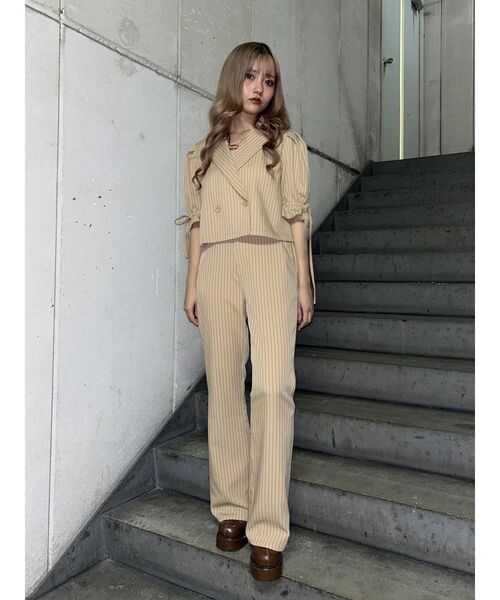 jouetie（ジュエティ）の「【FRUITSZIPPER鎮西寿々歌】フレアパンツ（その他パンツ・レディース・ベージュ・MEDIUM）」の2枚目の写真