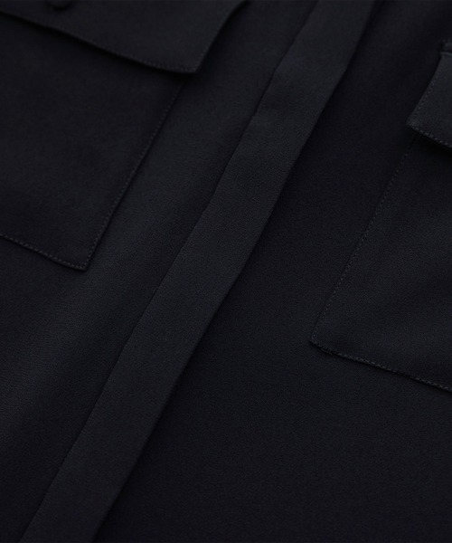 ROPE'(ロペ)の「【洗える・カセット服】バックサテン ドルマンブラウス/お仕事・通勤・セットアップ対応(シャツ/ブラウス・レディース・ベージュ/ネイビー/ブルー系その他・36/38)」の22枚目の写真
