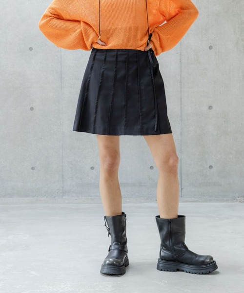 PAGEBOY（ページボーイ）の「プリーツラップミニスカート（スカート・レディース・ブラック/グレー・FREE）」の5枚目の写真