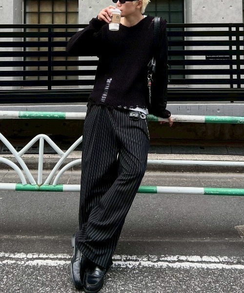 Chikashitsu +(チカシツプラス)の「【Chikashitsu +】damage reverse v neck knit / 【チカシツプラス】リバースVネックダメージニット(ニット/セーター・メンズ・アイボリー/ブラック/グレー・ONE SIZE)」の6枚目の写真