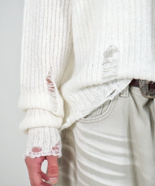 Chikashitsu +(チカシツプラス)の「【Chikashitsu +】damage reverse v neck knit / 【チカシツプラス】リバースVネックダメージニット(ニット/セーター・メンズ・アイボリー/ブラック/グレー・ONE SIZE)」の22枚目の写真