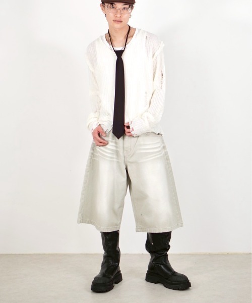 Chikashitsu +(チカシツプラス)の「【Chikashitsu +】damage reverse v neck knit / 【チカシツプラス】リバースVネックダメージニット(ニット/セーター・メンズ・アイボリー/ブラック/グレー・ONE SIZE)」の13枚目の写真