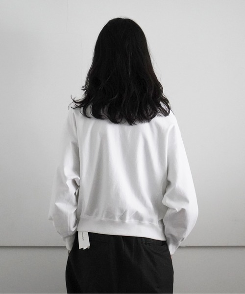 WhoWhat（フーワット）の「who what SPINAL SWEAT BOTTLE NECK（スウェット・メンズ・ブラック/ホワイト・SMALL）」の4枚目の写真