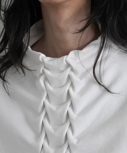 WhoWhat（フーワット）の「who what SPINAL SWEAT BOTTLE NECK（スウェット・メンズ・ブラック/ホワイト・SMALL）」の5枚目の写真