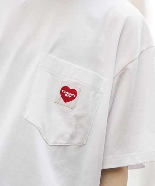 Carhartt WIP(カーハートダブリューアイピー)の「Carhartt /カーハートダブルアイピーS/S POCKET HEART T-SHIRT(Tシャツ/カットソー・メンズ・ブラック/ホワイト・LARGE/MEDIUM)」の5枚目の写真
