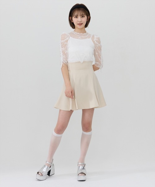 REDYAZEL(レディアゼル)の「ミニリボン柄シアートップス(Tシャツ/カットソー・レディース・ホワイト/ブラック・FREE)」の13枚目の写真