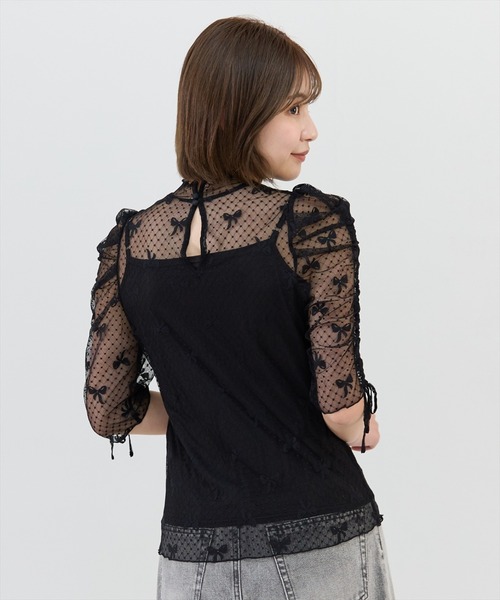 REDYAZEL(レディアゼル)の「ミニリボン柄シアートップス(Tシャツ/カットソー・レディース・ホワイト/ブラック・FREE)」の6枚目の写真