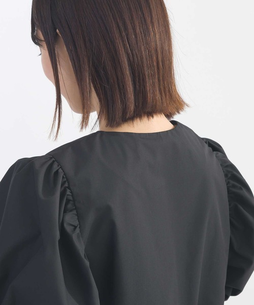 PICCIN PERLA(ピッチンペルラ)の「ドットチュールペプラムブラウス(シャツ/ブラウス・レディース・ブラック/オフホワイト・M)」の19枚目の写真