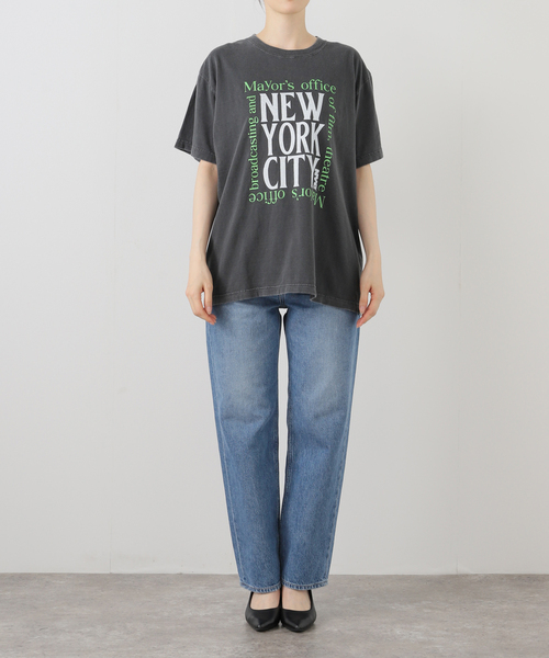 OUTDOOR PRODUCTS(アウトドアプロダクツ)の「NYC logo Tee(Tシャツ/カットソー・レディース・ホワイト/グレー・FREE)」の4枚目の写真