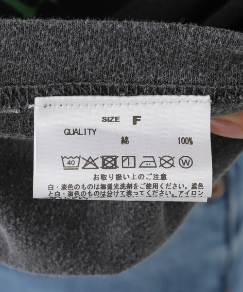 OUTDOOR PRODUCTS(アウトドアプロダクツ)の「NYC logo Tee(Tシャツ/カットソー・レディース・ホワイト/グレー・FREE)」の12枚目の写真