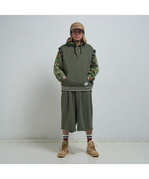 EFFECTEN（エフェクテン）の「【EFFECTEN】Sleeveless pullover hoodie（ベスト・メンズ・アッシュグレー/ブラック/カーキ/ライトグリーン・FREE）」の3枚目の写真