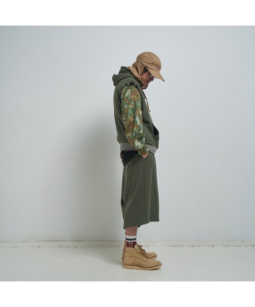 EFFECTEN（エフェクテン）の「【EFFECTEN】Sleeveless pullover hoodie（ベスト・メンズ・アッシュグレー/ブラック/カーキ/ライトグリーン・FREE）」の9枚目の写真