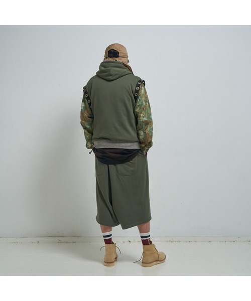 EFFECTEN（エフェクテン）の「【EFFECTEN】Sleeveless pullover hoodie（ベスト・メンズ・アッシュグレー/ブラック/カーキ/ライトグリーン・FREE）」の8枚目の写真