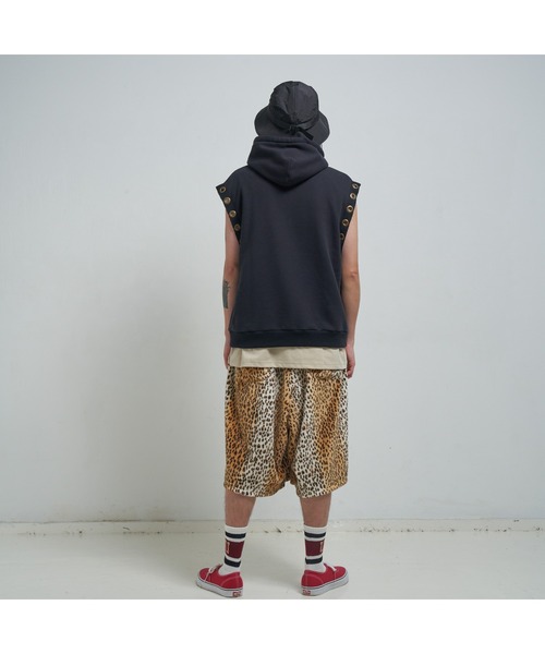 EFFECTEN（エフェクテン）の「【EFFECTEN】Sleeveless pullover hoodie（ベスト・メンズ・アッシュグレー/ブラック/カーキ/ライトグリーン・FREE）」の19枚目の写真