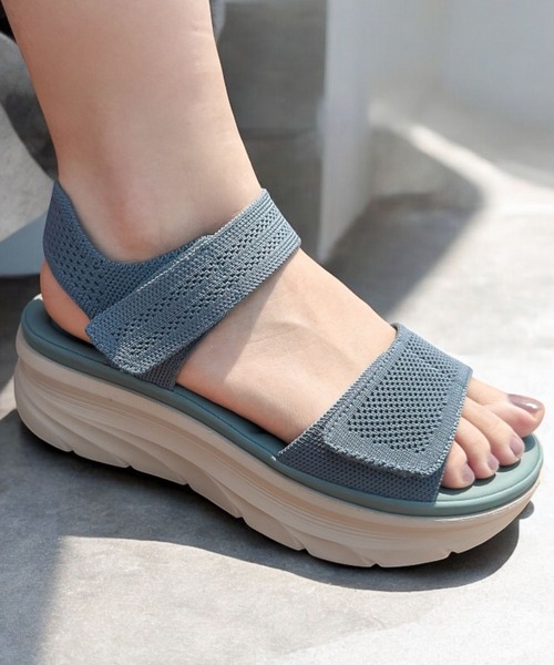 Sugar Sugar（シュガーシュガー）の「厚底　スポーティ サンダル【SUGAR SUGAR シュガーシュガー】8001 軽量 スニーカー 軽い ニット メッシュニット（サンダル・レディース・ブラック/ブルー/ピンク/ベージュ/イエロー・S/M/L/LL）」の3枚目の写真