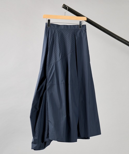 c/est(シーエ)の「【 c/est / シーエ 】 Luck Recycle Polyester Skirt ★(スカート・レディース・ネイビー/オフホワイト・1/2)」の2枚目の写真