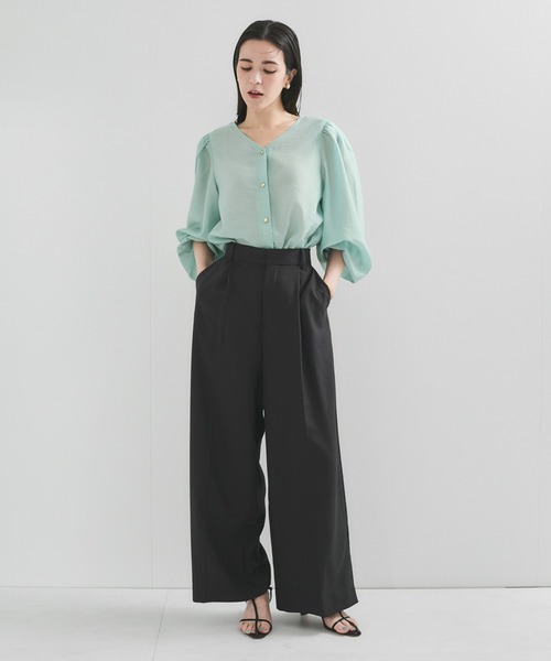 le cercle ADAM ET ROPE'（ルセルクルアダムエロペ）の「袖ギャザーブラウス（シャツ/ブラウス・レディース・サックスブルー/ダークブラウン/ホワイト・FREE）」の8枚目の写真