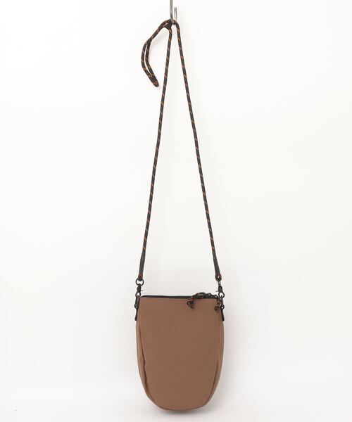 UNIVERSAL OVERALL(ユニバーサルオーバーオール)の「UNIVERSAL OVERALL / FRONT MESH SHOULDER BAG / フロントメッシュショルダーバッグ / UVO-204(ショルダーバッグ・レディース・ブラック/ライトグレー/オレンジ/ベージュ/モカ・ONESIZE)」の6枚目の写真