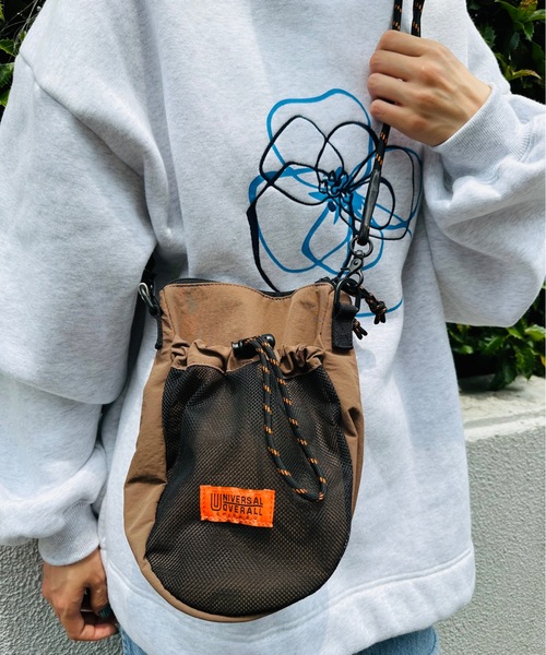 UNIVERSAL OVERALL(ユニバーサルオーバーオール)の「UNIVERSAL OVERALL / FRONT MESH SHOULDER BAG / フロントメッシュショルダーバッグ / UVO-204(ショルダーバッグ・レディース・ブラック/ライトグレー/オレンジ/ベージュ/モカ・ONESIZE)」の16枚目の写真