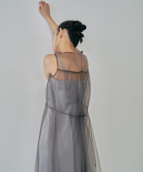 ANDRESD(アンドレスド)の「ショートジレセットチュールドレス / short gilet set tulle dress(ドレス・レディース・グレー/ブラウン/ブラック・S/L/M)」の15枚目の写真