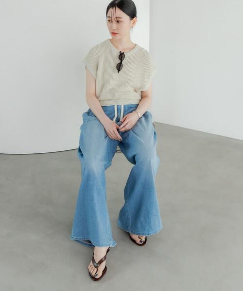 URBAN RESEARCH（アーバンリサーチ）の「ペーパーヤーンフレンチスリーブニット（ベスト・レディース・チャコールグレー/ホワイト/ベージュ・FREE）」の9枚目の写真