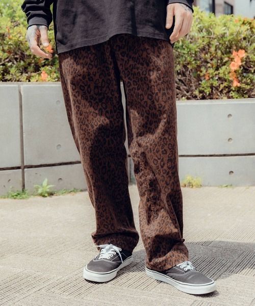 Subciety（サブサエティ）の「Glitter leopard slacks（スラックス・メンズ・ブラウン/ブラック・X-LARGE/LARGE/MEDIUM/SMALL）」の2枚目の写真