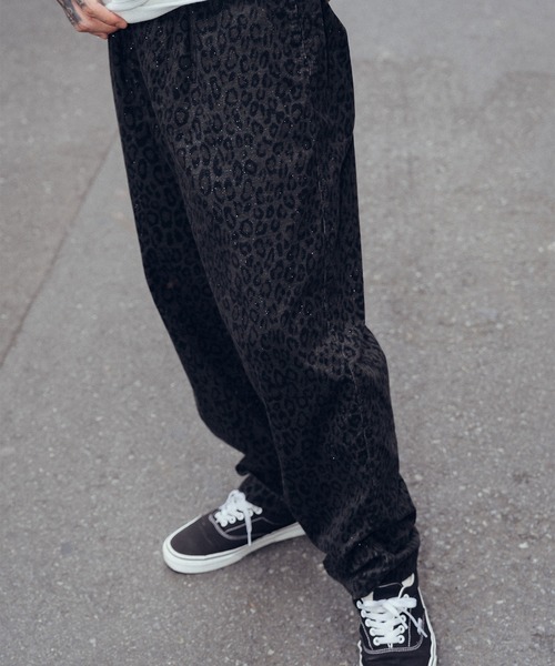 Subciety（サブサエティ）の「Glitter leopard slacks（スラックス・メンズ・ブラウン/ブラック・X-LARGE/LARGE/MEDIUM/SMALL）」の15枚目の写真