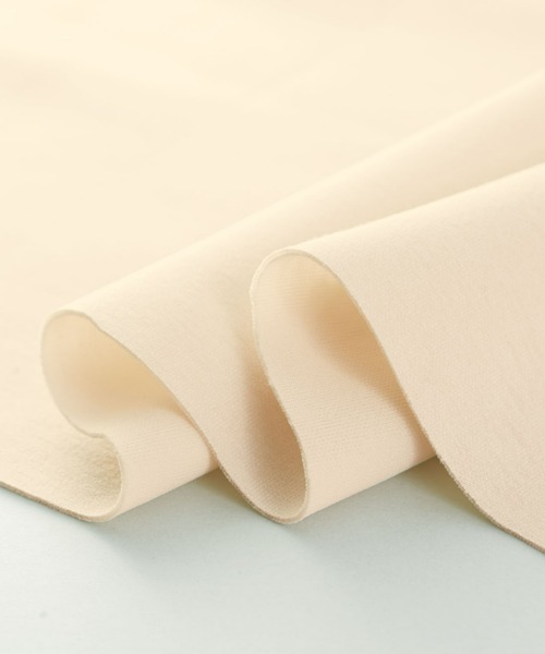 UNDOVE(アンドゥーブ)の「UNDOVE【SMART ECO JERSEY】リブ切替ワンピース (ロングワンピース/ジップアップワンピース/フレアワンピ/ジップワンピ/リブ使い/ポケット付/防シワ/ストレッチ/イージーケア/UV/ウォッシャブル)(ワンピース・レディース・アイボリー系/ブラック・MEDIUM/SMALL/X-LARGE/LARGE)」の4枚目の写真