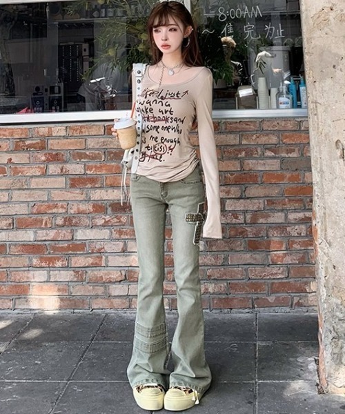 .KOM(ドットコム)の「A'GEM/9 × .kom 『.KOM/ドットケーオーエム』クロスパッチフレアパンツ(デニムパンツ・レディース・グレー・S/M)」の12枚目の写真