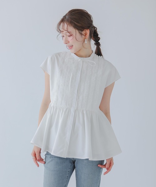 Fit more(フィットモア)の「フロントフリルペプラムブラウス(シャツ/ブラウス・レディース・ネイビー/ホワイト/ベビーピンク・FREE)」の21枚目の写真