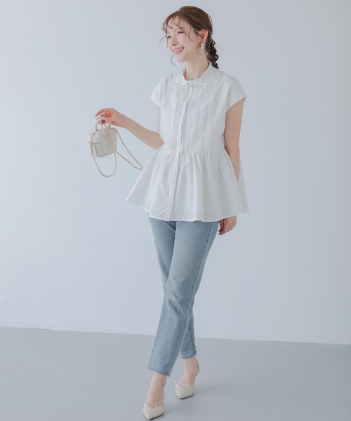 Fit more(フィットモア)の「フロントフリルペプラムブラウス(シャツ/ブラウス・レディース・ネイビー/ホワイト/ベビーピンク・FREE)」の22枚目の写真