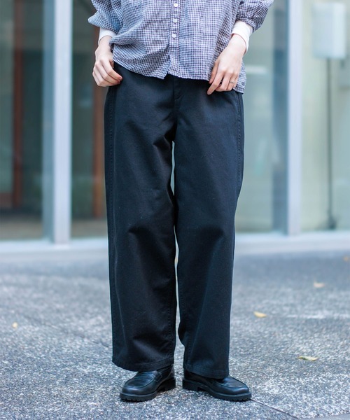 D.M.G.（ドミンゴ）の「[D.M.G. / ディーエムジー] ツイル ボリュームイージーパンツ（その他パンツ・レディース・ブラック/ベージュ/オリーブ・M/S）」の2枚目の写真