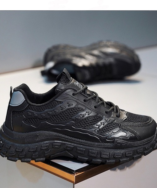 WESTBOY(ウエストボーイ)の「厚底 メッシュ オールブラックスニーカー WO25S13SH13【WB ORIGINALS】(スニーカー・メンズ・ブラック・42/43/44/41)」の2枚目の写真