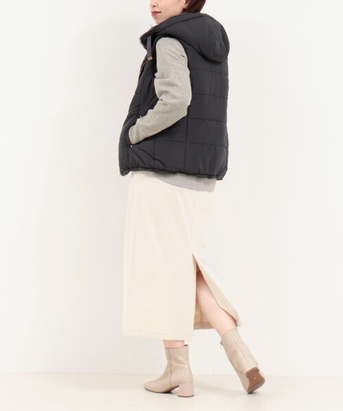 MICO COULIER（ミコクリエ）の「ファイングロス×ファー リバーシブルベスト（ブルゾン・レディース・チャコールグレー/ブラウン/キナリ・38）」の6枚目の写真