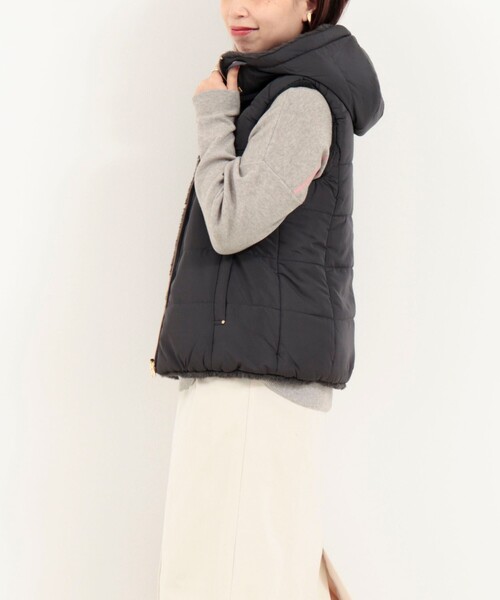 MICO COULIER（ミコクリエ）の「ファイングロス×ファー リバーシブルベスト（ブルゾン・レディース・チャコールグレー/ブラウン/キナリ・38）」の7枚目の写真