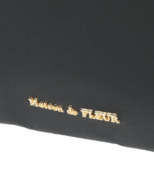 Maison de FLEUR（メゾンドフルール）の「リボンチャーム付き3ルームトートバッグ（トートバッグ・レディース・ピンクベージュ/ブラック・FREE）」の8枚目の写真