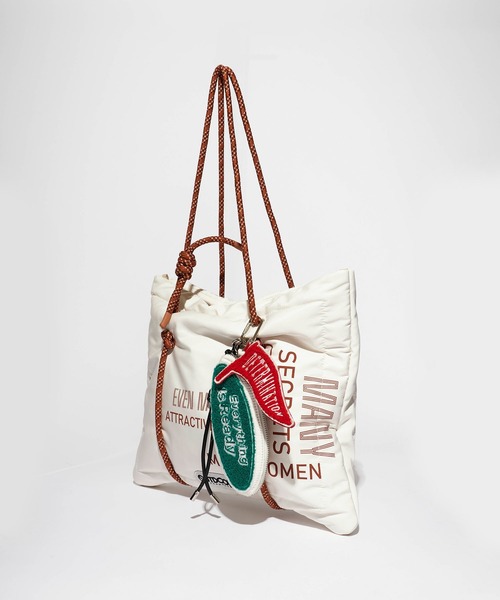 OUTDOOR PRODUCTS（アウトドアプロダクツ）の「OUTDOOR PRODUCTS/アウトドアプロダクツ LOGO TOTE トートバッグ（トートバッグ・レディース・アイボリー/ブラック・FREE）」の4枚目の写真