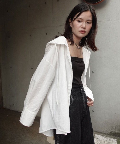 CORNERS（コーナーズ）の「ワッシャーフード付きシャツ（シャツ/ブラウス・レディース・オフホワイト/ブラック・M）」の3枚目の写真