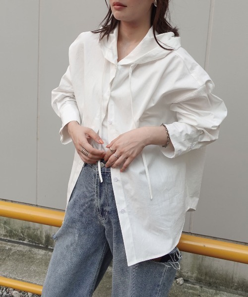 CORNERS（コーナーズ）の「ワッシャーフード付きシャツ（シャツ/ブラウス・レディース・オフホワイト/ブラック・M）」の6枚目の写真