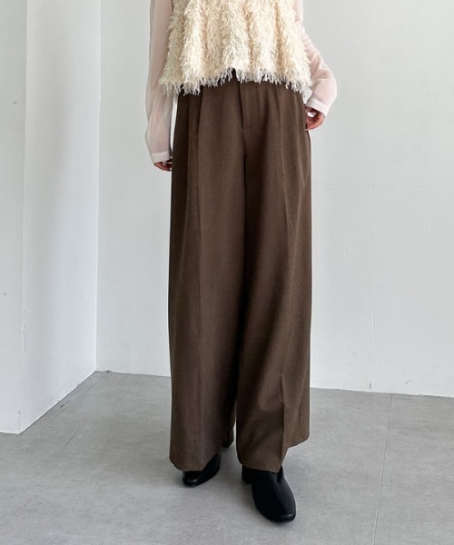 archives(アルシーヴ)の「ベルト付タックワイドスラックス(スラックス・レディース・ブラック/グレー/モカ・MEDIUM)」の4枚目の写真