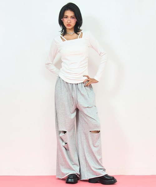 ANAP（アナップ）の「デコルテ デザイン サイド シャーリング トップス（Tシャツ/カットソー・レディース・ホワイト/グレー系その他/ブラック・FREE）」の21枚目の写真