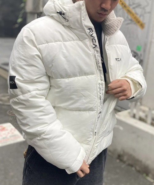 RVCA（ルーカ）の「【RVCA/ルーカ】24AW RVCA PUFFER JACKET/エコダウンジャケット・ブルゾン（ダウンジャケット/コート・メンズ・ブラック/ホワイト・MEDIUM/SMALL）」の4枚目の写真