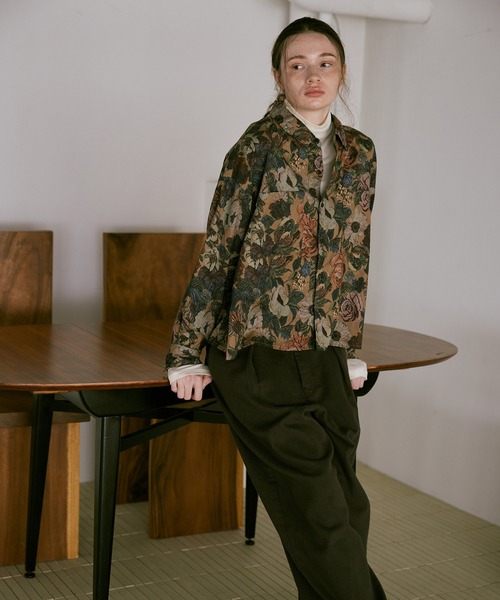 極美品 RNA-N アールエヌエーエヌ 植物柄シャツ 長袖 24AW 秋物 RNA-N（アールエヌエーエヌ）の「B2926 フラワープリントビエラシャツ