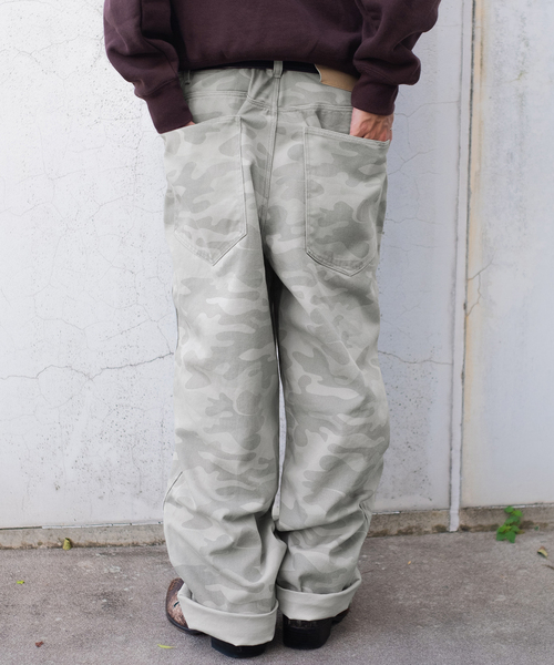 WISM(ウィズム)の「WISM ORIGINAL PRODUCT BAGGY DENIM PANT 2(デニムパンツ・メンズ・ネイビー/カーキ・34/32/30)」の17枚目の写真