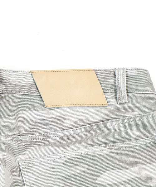 WISM(ウィズム)の「WISM ORIGINAL PRODUCT BAGGY DENIM PANT 2(デニムパンツ・メンズ・ネイビー/カーキ・34/32/30)」の10枚目の写真