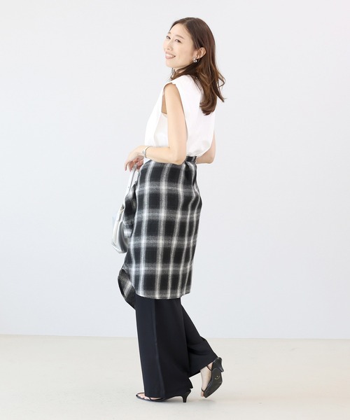 Aletta vita(アレッタビータ)の「オンブレチェックチュニックシャツ(シャツ/ブラウス・レディース・ブラウン/ブラック・M)」の8枚目の写真