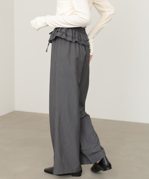 Bab（バブ）の「ウエストフリルストライプパンツ（その他パンツ・レディース・グレー/ブラック・M）」の3枚目の写真