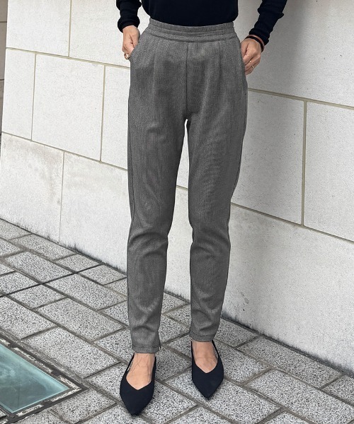 JENNE(ジェンヌ)の「美脚ジョガーパンツ(吸湿発熱生地)(その他パンツ・レディース・ブラック/グレー・SMALL/MEDIUM/LARGE)」の20枚目の写真