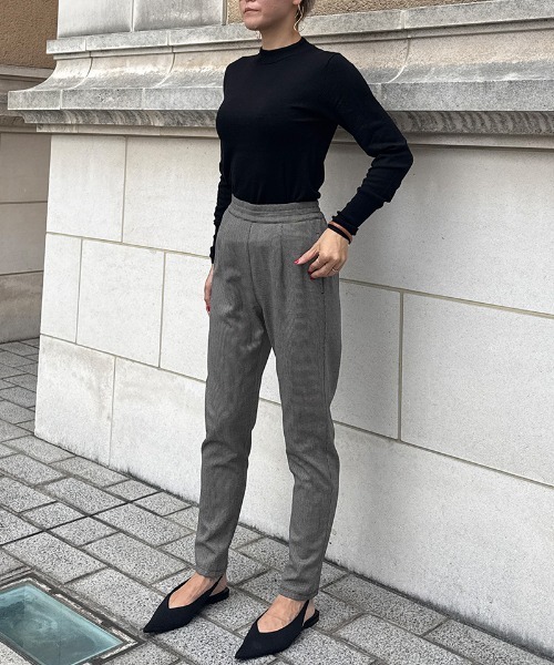 JENNE(ジェンヌ)の「美脚ジョガーパンツ(吸湿発熱生地)(その他パンツ・レディース・ブラック/グレー・SMALL/MEDIUM/LARGE)」の22枚目の写真